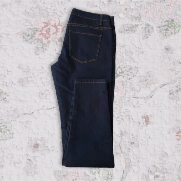 NWOT- FOREVER 21 Mid Rise Slim Fit Jeans - Size 29 - Picture 7 of 15